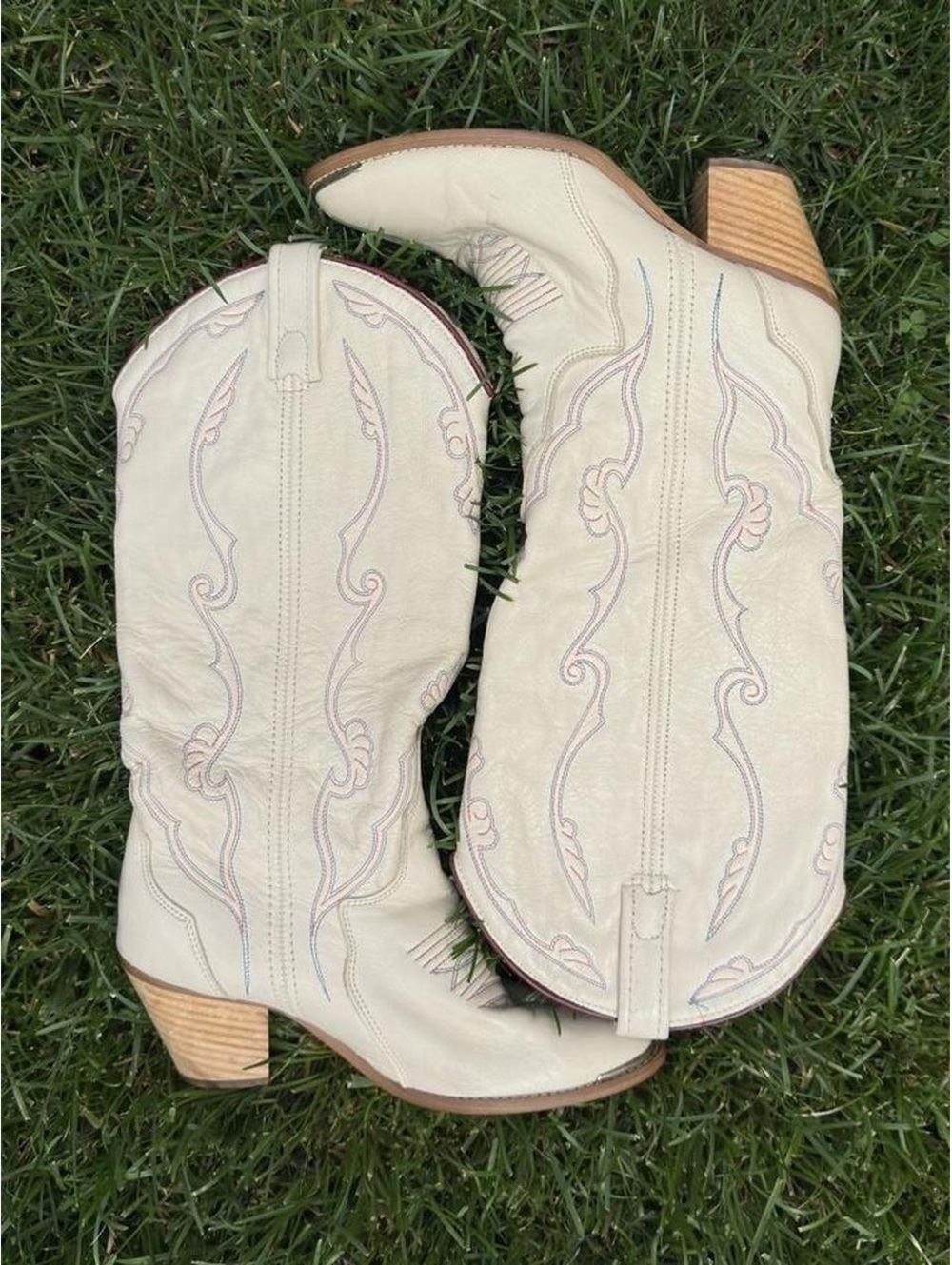 vintage ACME cream western cowboy boots 🤍